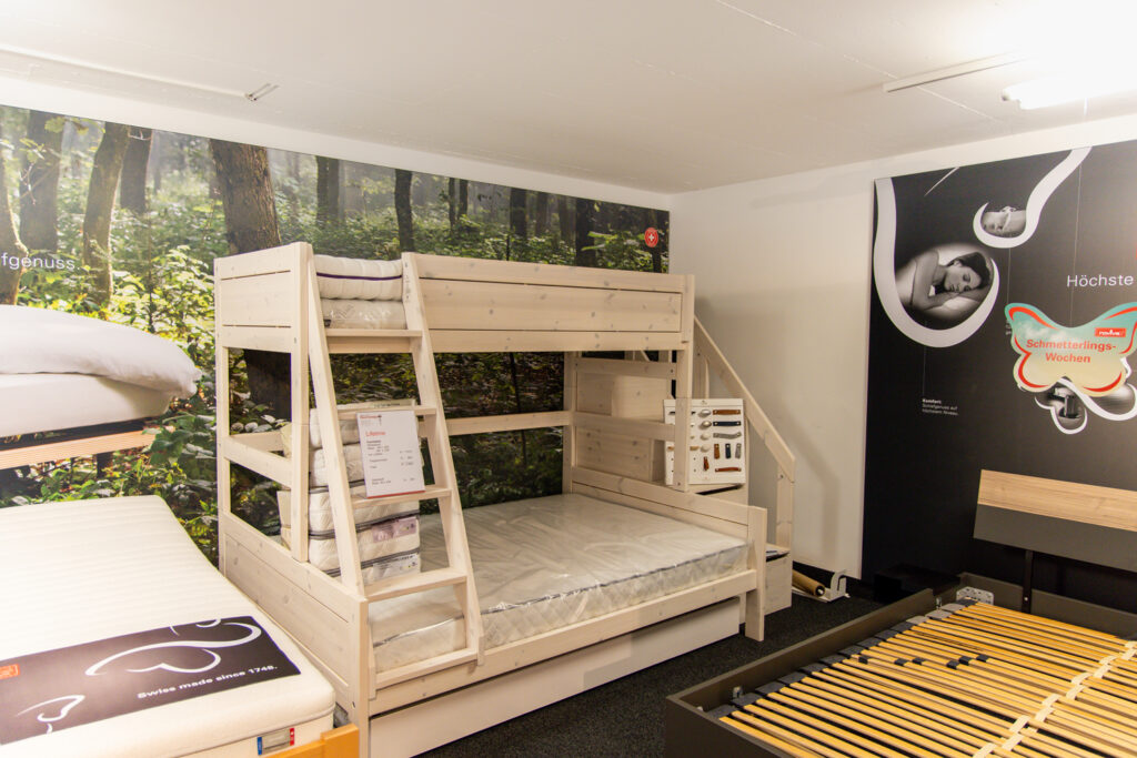 Gomesia-Schlafzimmer-9
